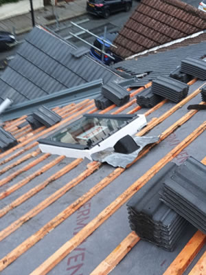 skylight completed for customer>
</div>
<div class=